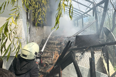 Samsun'da korkutan ev yangını