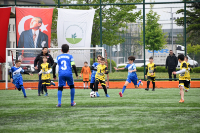 Bursa Osmangazi’de çocuklar sahada buluştu