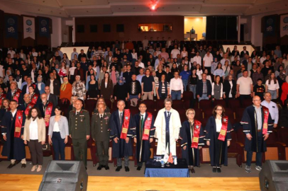 Geleceğin veteriner hekimleri Bursa'da beyaz önlüklerini giydi