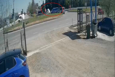 Kırklareli Lüleburgaz'da jandarma aracıyla çarpışan panelvan takla attı: 1 yaralı