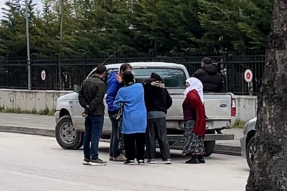 Bolu'da tanığın verdiği ifadeyi beğenmeyen sanık yakınları hırsını kadın gazetecilerden çıkardı