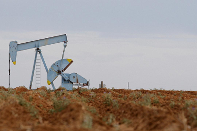 Brent petrolün varili 103 dolar seviyesine geriledi