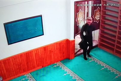 Sadaka kutusu hırsızı yakalandı