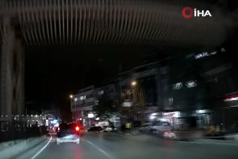 Bursa'da ters yönde ilerleyen araç kameraya yansıdı