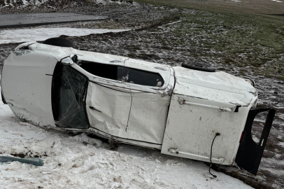 Ardahan'da askeri aracın devrilmesi sonucu 2 astsubay yaralandı