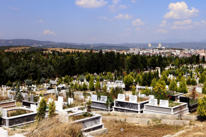 Bursa Büyükşehir Belediyesi’nden dikkat çeken Mezarlıklar ihalesi! Dev alım yapılacak...
