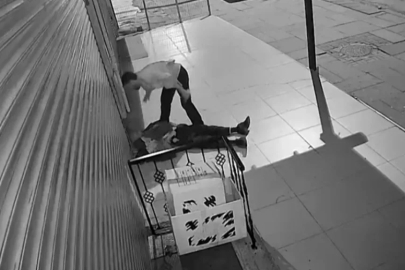 Önünü kestiği yaşlı adamın parasını çalıp öldüresiye darp etti