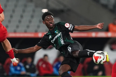 Süper Lig ekibi yeni sezonun ilk transferini resmen duyurdu