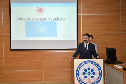 Bursa Uludağ Üniversitesinde "Ortak Dış Politika Vizyonu" konuşuldu