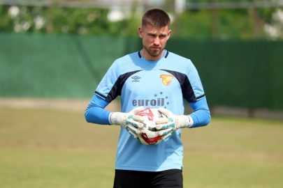 Mateusz Lis: Süper Lig'de 100 maça çıkmak benim için büyük bir gurur