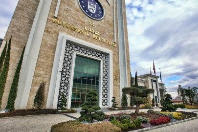 Bursa Büyükşehir’de danışmanlık iddialarına Kırayoğlu son noktayı koydu: Yeni atanmadım, 5 aydır görevdeyim!