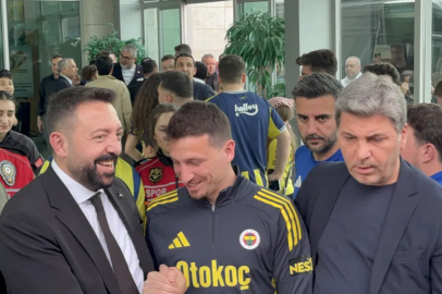 Fenerbahçe kafilesi, Konya'ya geldi: Mert Hakan Yandaş, takımı yalnız bırakmadı