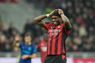 Milan'ın yıldızı Rafael Leao Fenerbahçe'nin seçim kozu oldu!