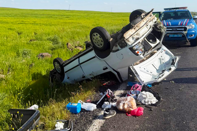 Şanlıurfa'da devrilen otomobildeki 5 kişi yaralandı