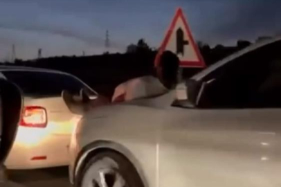 Bursa’da tehlikeli anlar! Yolda kalan aracı...