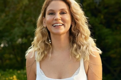 Farah Zeynep Abdullah vücudundaki morluklarla korkuttu! Yorum yağdı
