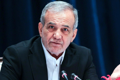 Pezeşkiyan: Düşmanın en önemli hedeflerinden biri ekonomiyi bozmak