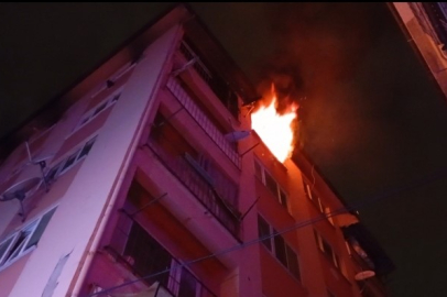 Bursa'da 6 katlı binada yangın paniği!