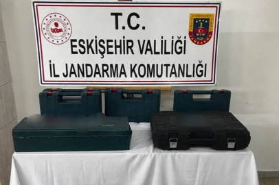 Eskişehir'de gümrük kaçağı malzemeleri piyasaya sürmeye hazırlanan şüpheli yakalandı