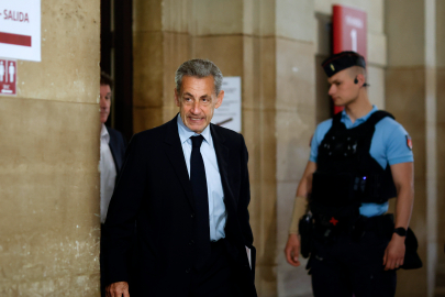 Sarkozy hakkında 7 yıl hapis ve 5 yıl siyasi yasak talebi