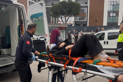 Bursa'da alt geçit yerine yolu kullanan yayaya otomobil çarptı!