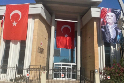Cizre'de kargo aracı ile gümrük kaçağı mal sevkiyatına polis engeli: 2 tutuklama