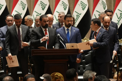 Irak'ta yeni başbakan Zeydi yemin ederek göreve başladı! Kabinesi Türkmenleri kızdırdı