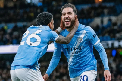 Manchester City hata yapmadı! Guardiola'nın öğrencileri 3 puanı 3 golle aldı