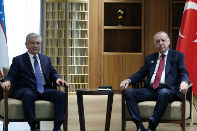 Cumhurbaşkanı Erdoğan, Özbekistan Cumhurbaşkanı Mirziyoyev ile görüştü