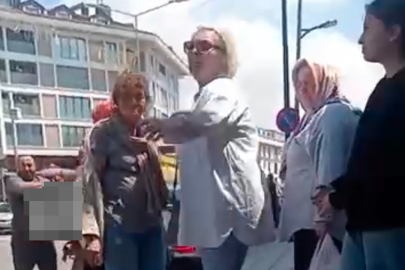 İstanbul Üsküdar'da fast-food zinciri protestosunda gerginlik