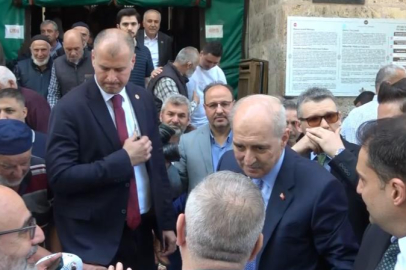 TBMM Başkanı Kurtulmuş Bursa’da Ulu Cami’de vatandaşlarla saf tuttu