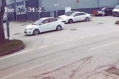 Bursa’da akılalmaz olay: Direksiyon başında uyuyan sürücü 4 araca çarptı