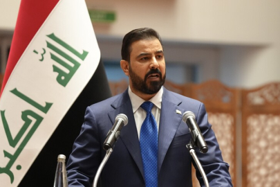 Irak'ta yeni Başbakan Zeydi, görevi Sudani'den devraldı