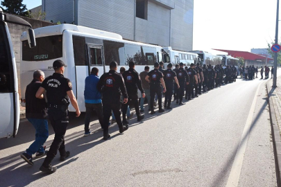 Kocaeli merkezli nitelikli dolandırıcılık operasyonunda 44 zanlı tutuklandı
