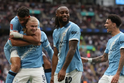 Manchester City kupayı aldı
