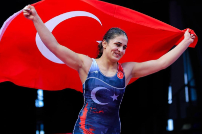 Milli sporculardan madalya yağmuru