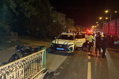 Kilis'te tırla çarpışan motosikletteki 2 kişi ağır yaralandı