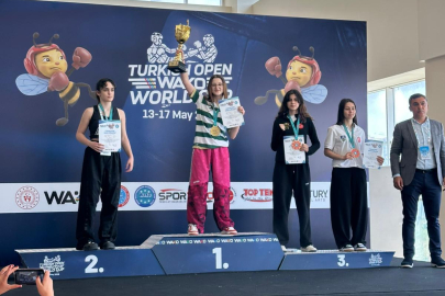 Bursalı lise öğrencisi İnci Önder'den büyük başarı