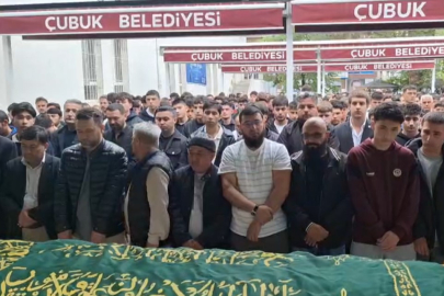 Ankara'da motosiklet kazasında hayatını kaybeden genç futbolcu son yolculuğuna uğurlandı