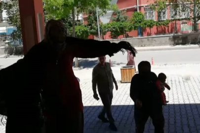 Elazığ'da pişkin dilenci "Çek abi çek" dedi, zabıta müdürlüğüne oynayarak girdi