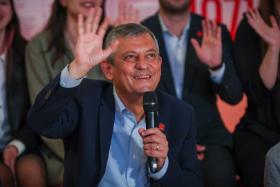 CHP'li tüm vekiller "acilen" genel merkeze çağrıldı