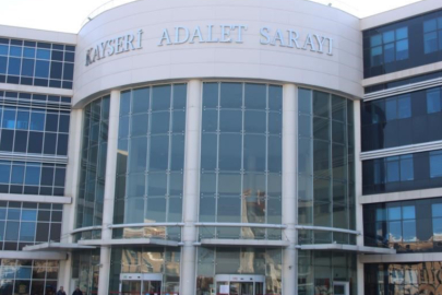 Kayseri’de boşandığı eşini 8 bıçak darbesiyle yaralayan sanık hakim karşısında