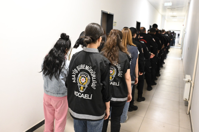 Kocaeli merkezli dolandırıcılık operasyonunda yakalanan 35 zanlı tutuklandı