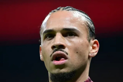 Sane milli takıma seçildi, ortalık karıştı! Alman efsaneden sert sözler: 'Galatasaray'da bile oynamıyor...'