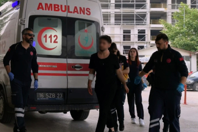 Bursa'da meyve keserken kolunu kesen genç hastanelik oldu