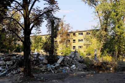 Ukrayna ordusunca Luhansk'taki bir koleje düzenlenen saldırıda ölenlerin sayısı 11'e yükseldi