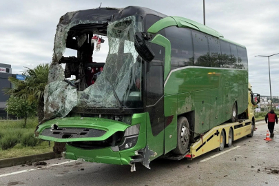 Bayram öncesi Çanakkale'de otobüs kazası: 46 kişi yaralandı