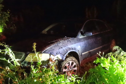 Bursa'da tarlaya uçtuğu otomobilini bırakıp gitti