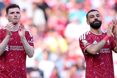 Mohamed Salah ve Robertson'dan Liverpool'a duygusal veda
