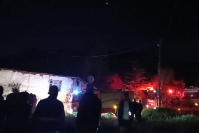 Ankara'da tek katlı evde yangın